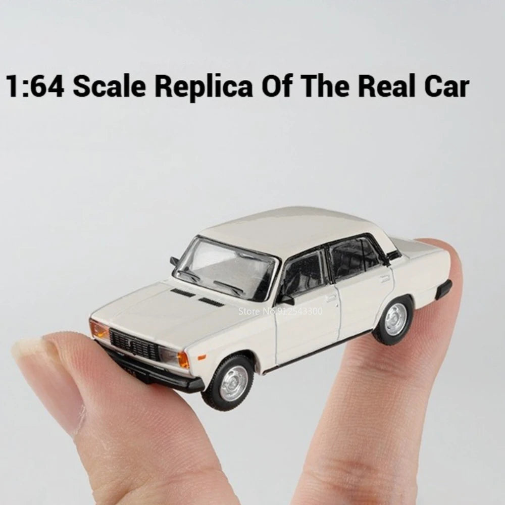 Mini Scale 1:64 LADA 2105 2101 GAZ-12 ZIM Car Model Toy Alloy Diecast Vintage Classic Sedan Models Toys Boys Collect Ornaments